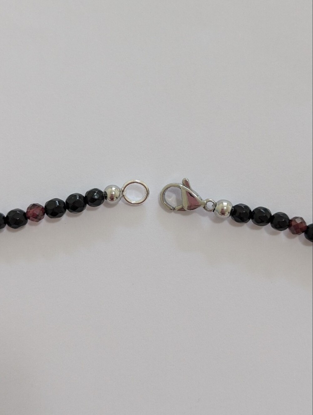 Mozambique Garnet/Onyx Necklace - Picture 4 of 7